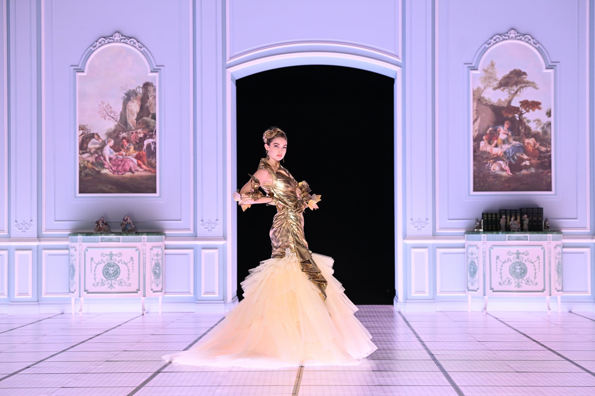 Gold Beauty: 14 luxuty items γιατί όλες αξίζουμε μια δόση πολυτέλειας στη καθημερινότητά μας