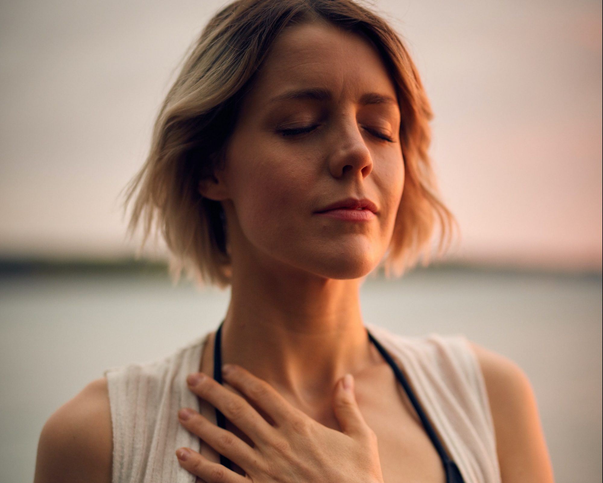 Τι είναι τα sound baths και γιατί πρέπει να κάνεις ένα απόψε;