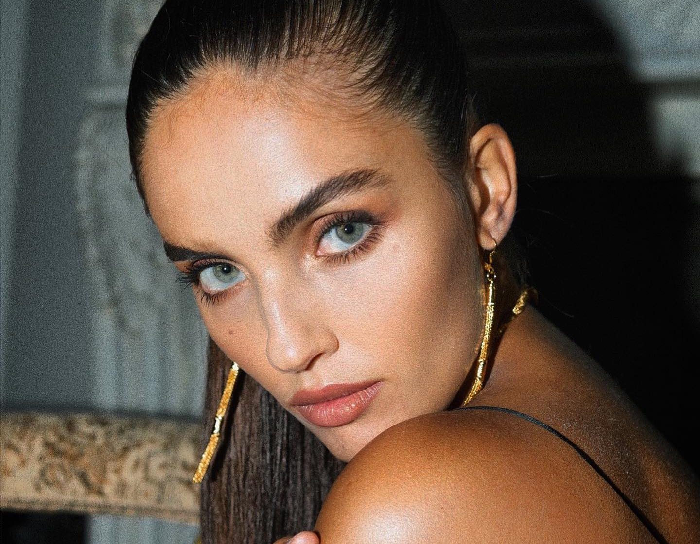 8 (δοκιμασμένα!) foundations για πορσελάνινη επιδερμίδα