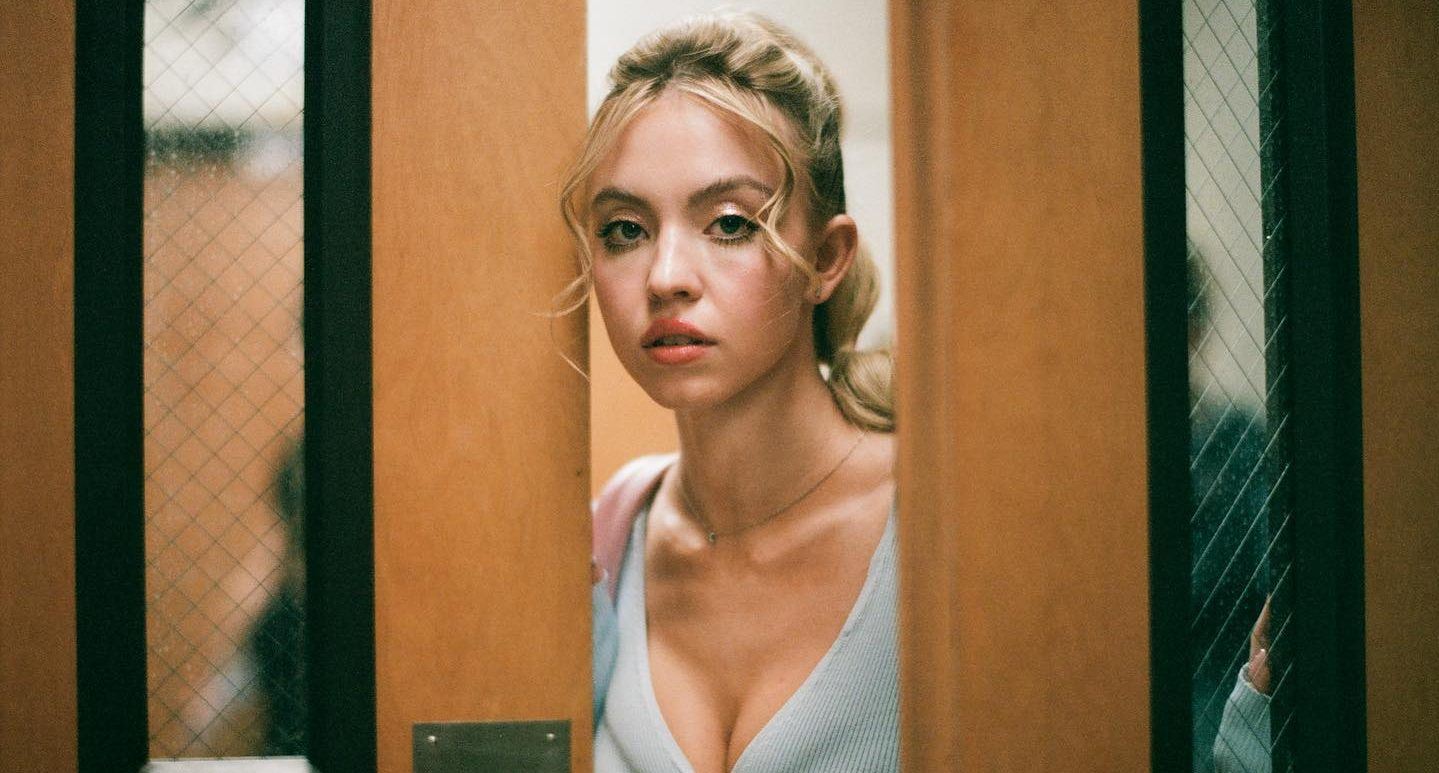 Οι πρωταγωνίστριες των «Emily in Paris» και «Euphoria» έχουν ένα κοινό beauty μυστικό. Ποιο είναι αυτό;