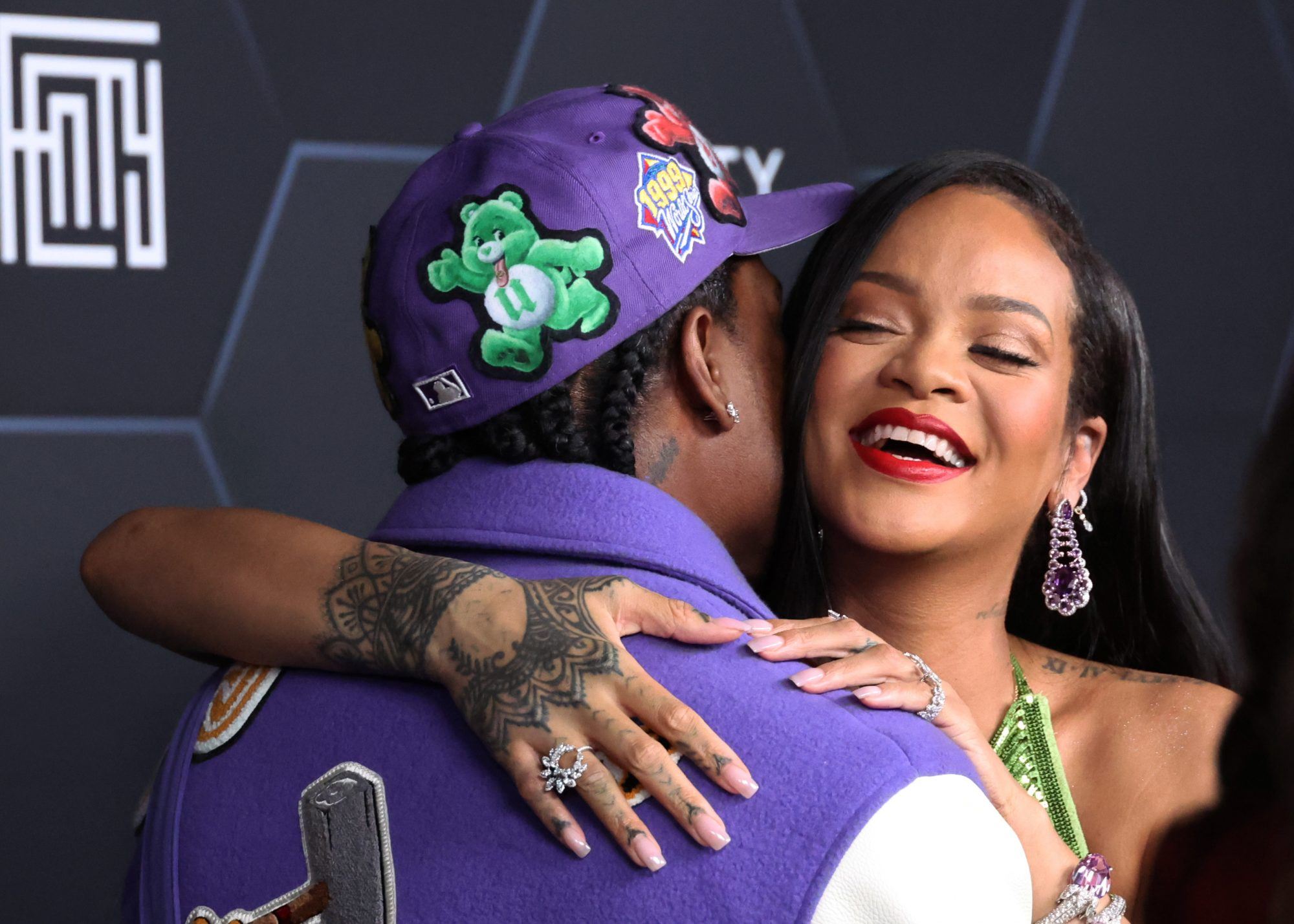 Τελικά χώρισε η Rihanna; Οι φήμες για απιστία του A$AP Rocky λίγο πριν γίνουν γονείς φουντώνουν στο Twitter