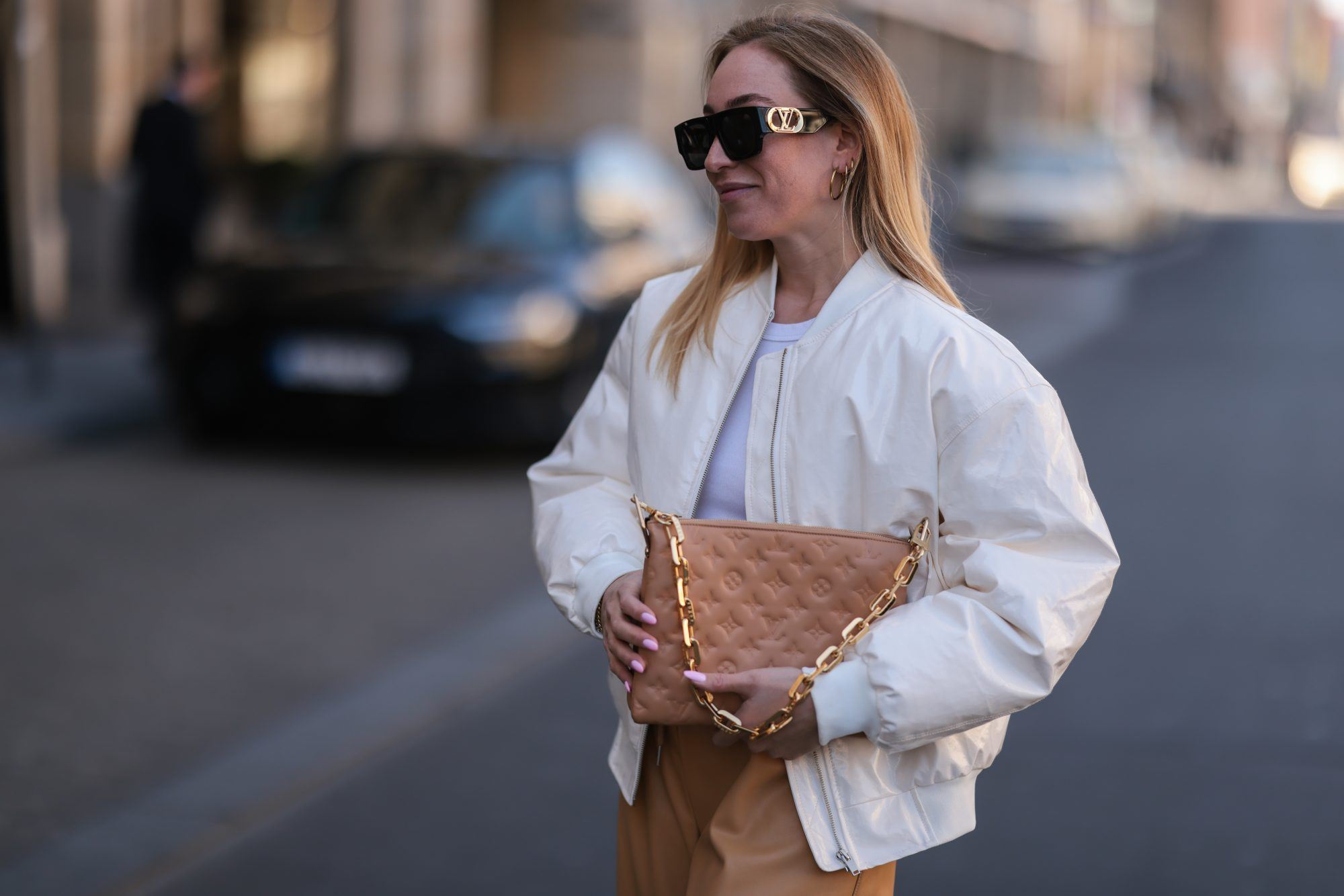 Τα bombers είναι τα νέα leather jackets: 10 σχέδια για να κάνεις την αντικατάσταση και στην ντουλάπα σου