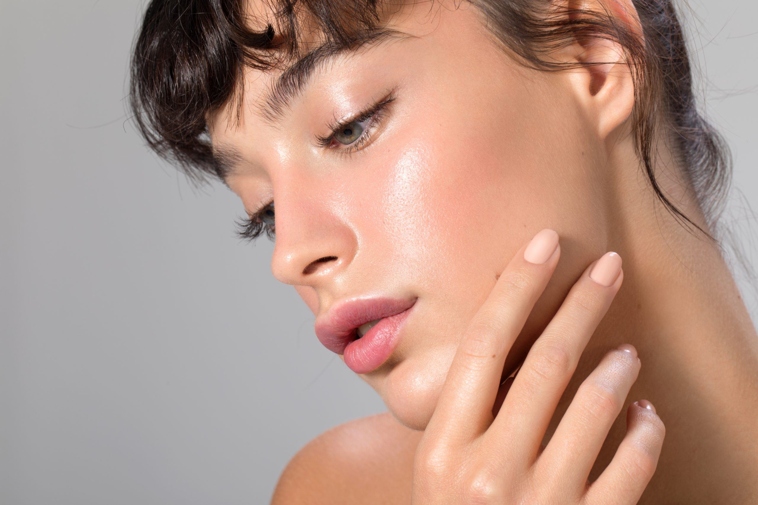 Today is a mani day: Οι editors του ELLE.gr εμπνέονται από το καλοκαίρι και διαλέγουν χρώμα για το επόμενο μανικιούρ τους