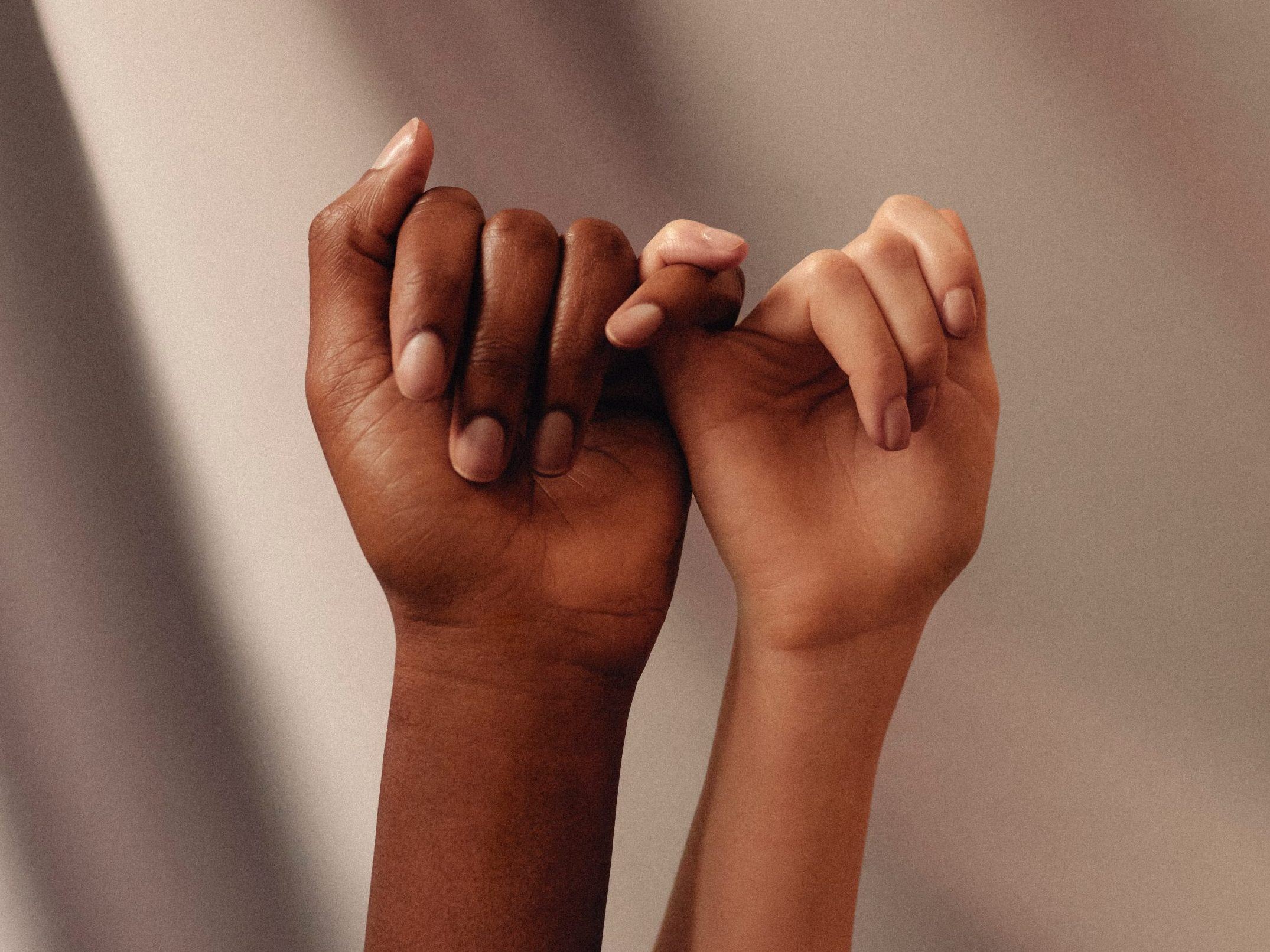 Velvet Touch: 12 κρέμες χεριών για μεταξένιο άγγιγμα