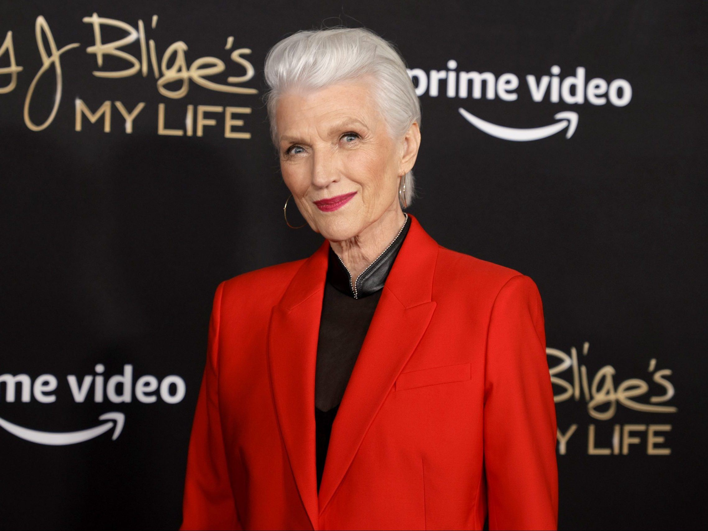 Τι τρώει ένα μοντέλο 74 ετών; Η Maye Musk αποκαλύπτει!