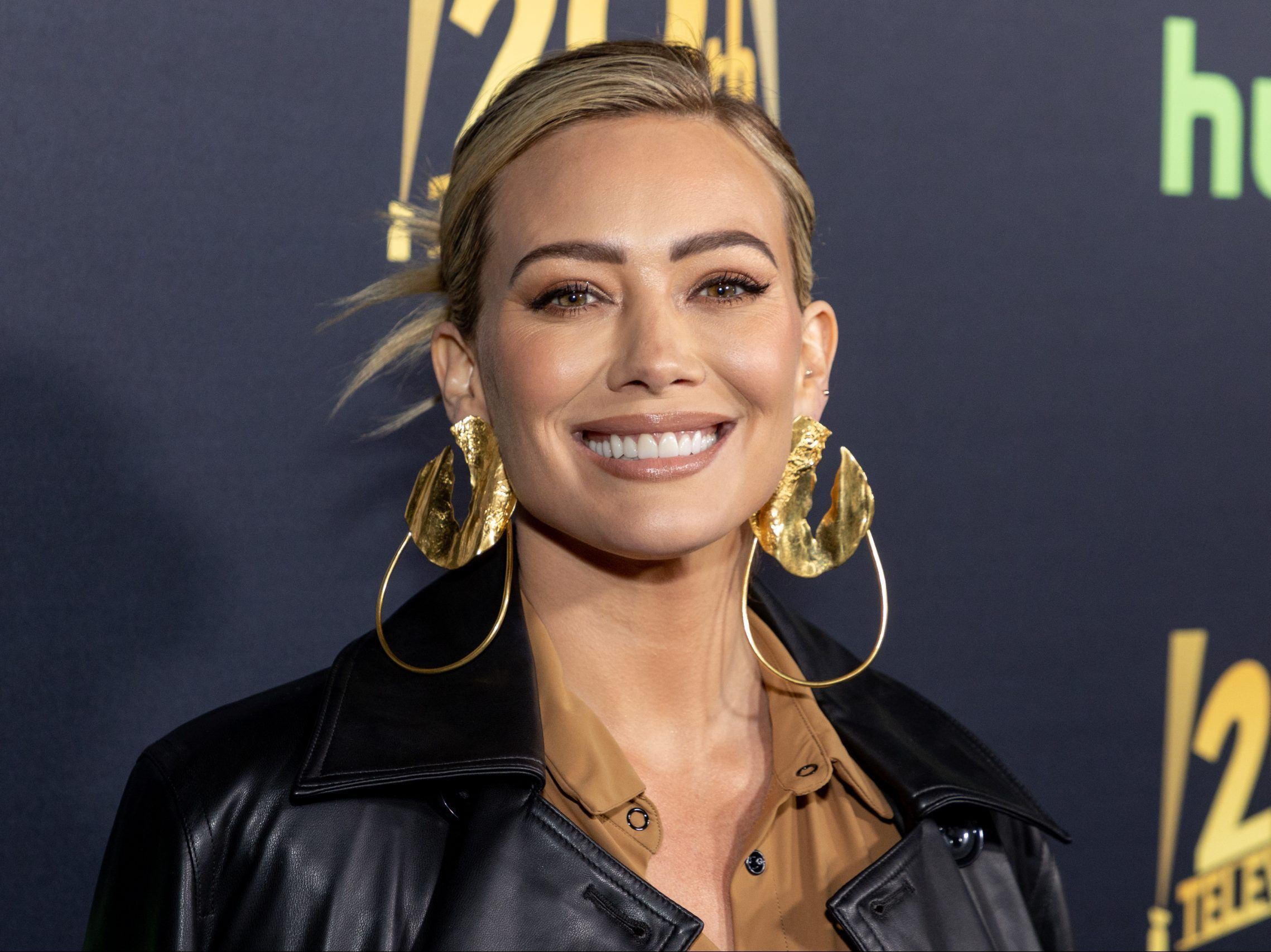 Αυτό είναι το workout που έκανε η Hilary Duff πριν την πρόσφατη γυμνή της φωτογράφιση