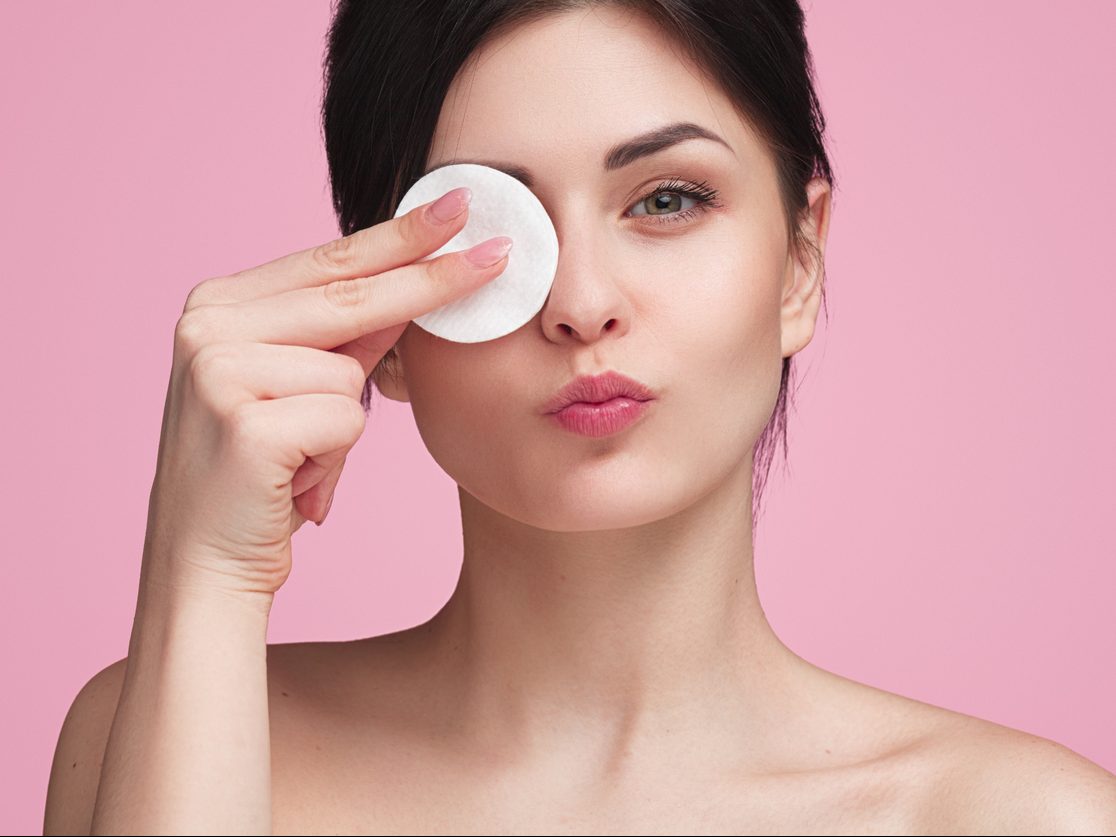 Νέα ανακάλυψη! Το καθαριστικό ματιών που πρέπει να προστεθεί άμεσα στο νεσεσέρ σου