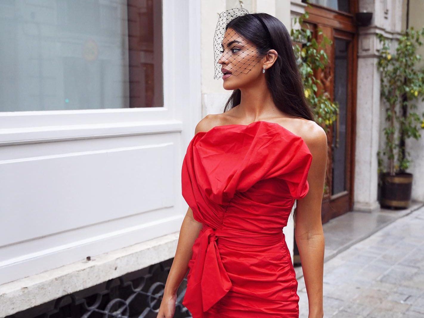 Wedding Season: 11 φορέματα γάμου που θα σε βγάλουν ασπροπρόσωπη στις γαμήλιες προσκλήσεις της σεζόν