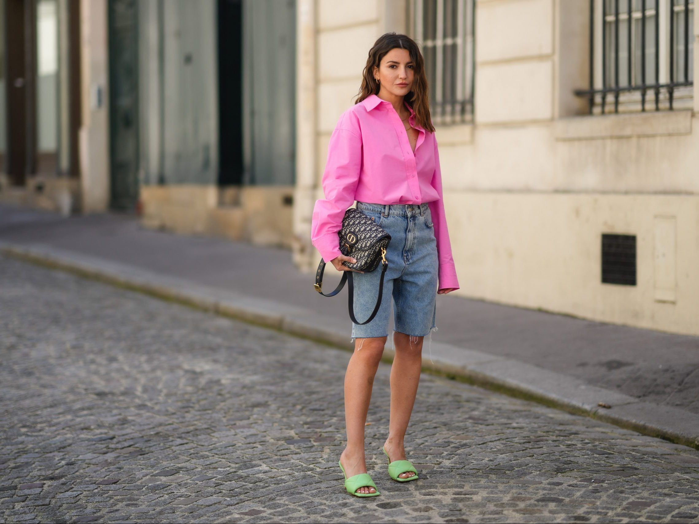 3 denim trends που θα βλέπεις παντού όλο το καλοκαίρι