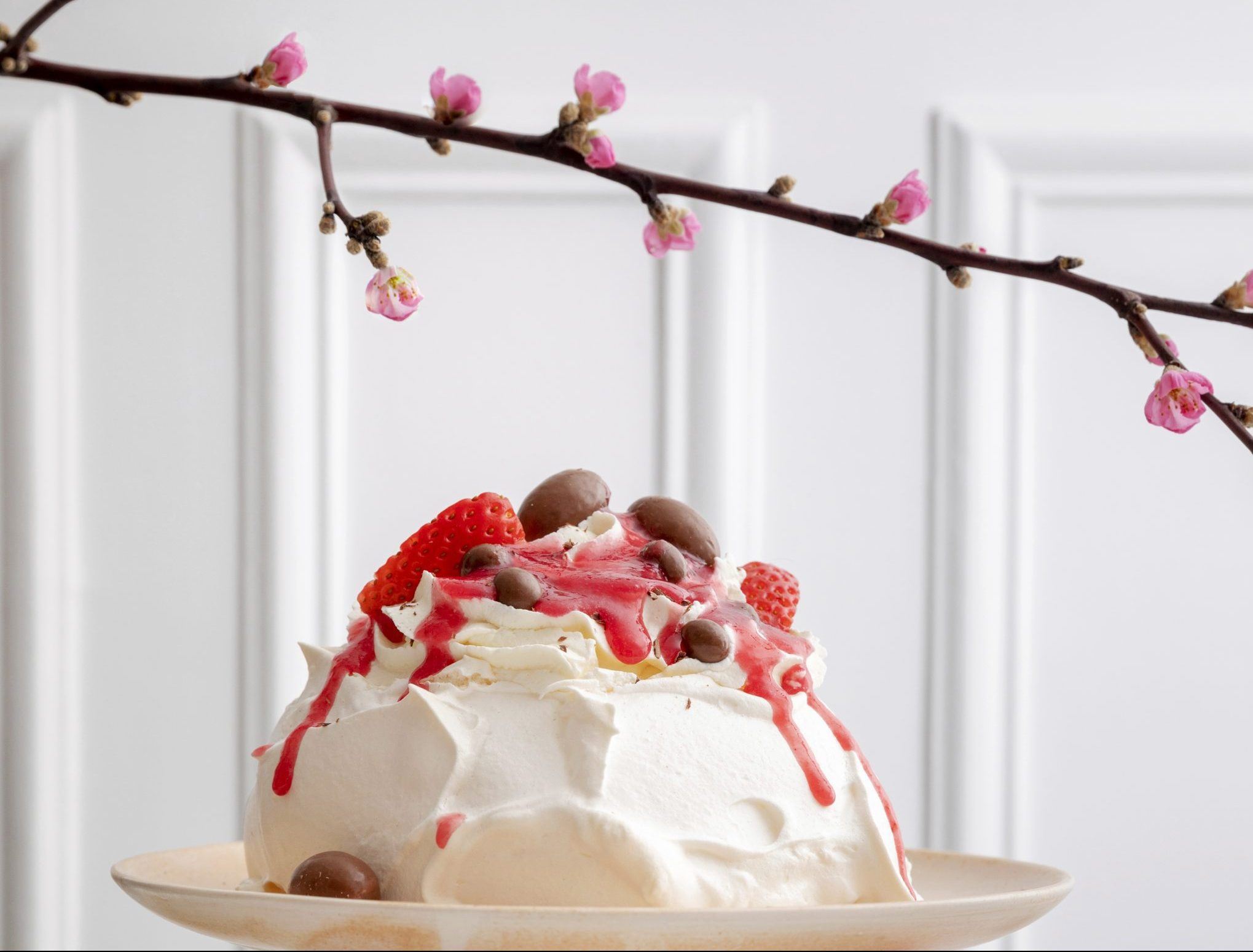 Με αυτή την pavlova θα πάθετε πλάκα