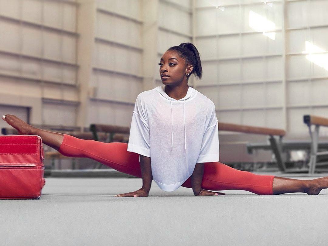 Η Simone Biles και άλλες 90 αθλήτριες μηνύουν το FBI και ζητούν 1 δισ. δολάρια