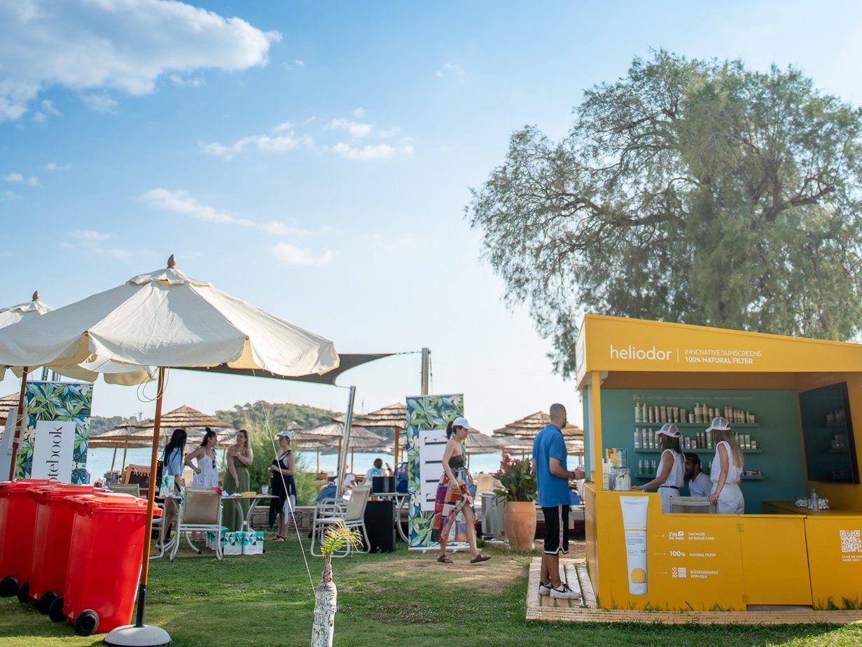 Summer Beach Event by ELLE & THENOTEBOOK.gr: Μία «green» απόδραση στην Ακτή Βουλιαγμένης με την VKC και την Pharmasept