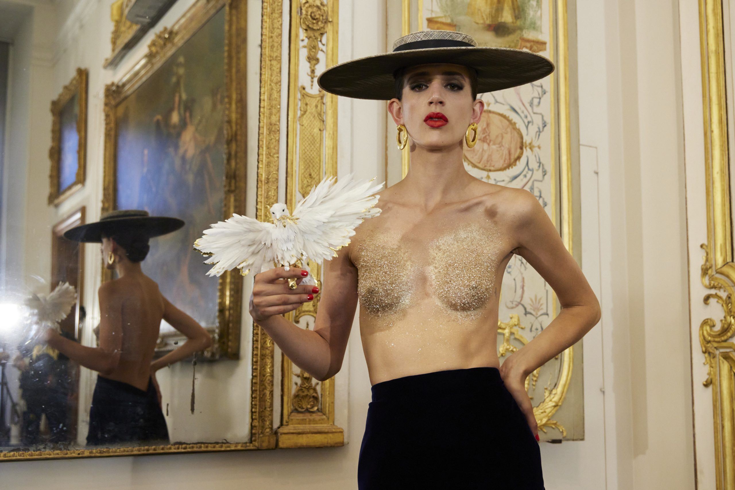 Ο οίκος Schiaparelli έδωσε το σύνθημα για την έναρξη της Couture Week AW22-23