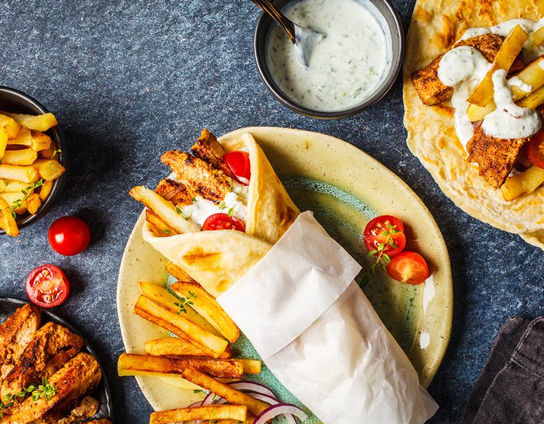 5+1 μαγαζιά στο κέντρο της Αθήνας με οικονομικό αλλά πεντανόστιμο τυλιχτό σουβλάκι