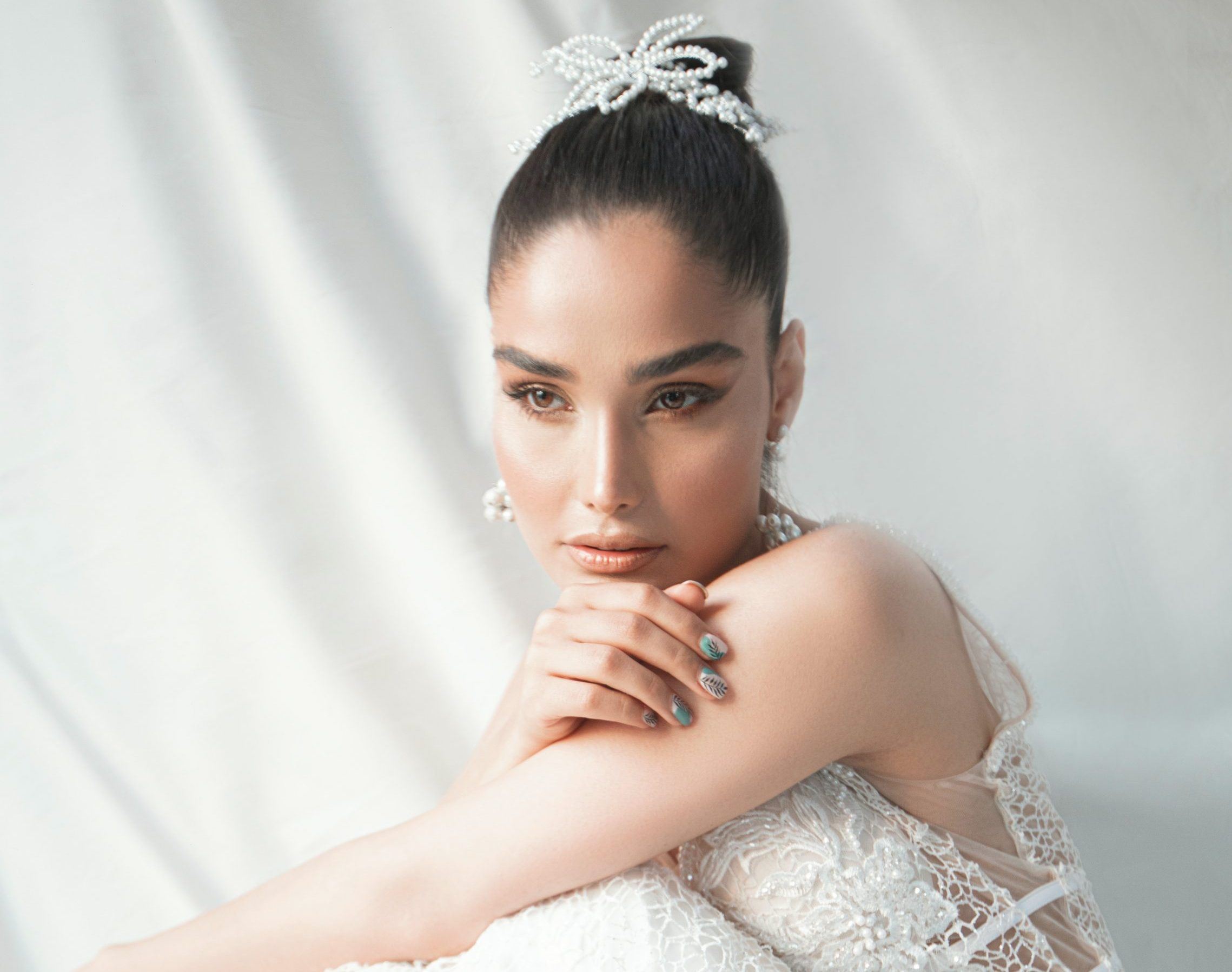 Νυφικό μακιγιάζ για μελαχρινές: 4+1 μυστικά που πρέπει να γνωρίζεις