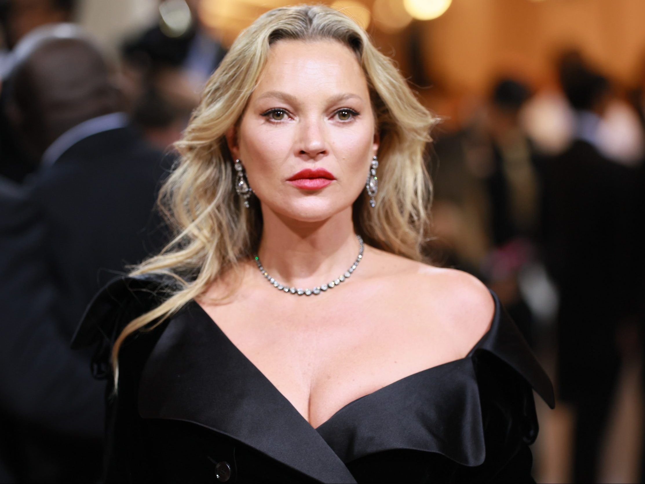 Cosmoss: Το νέο wellness brand με την υπογραφή της Kate Moss