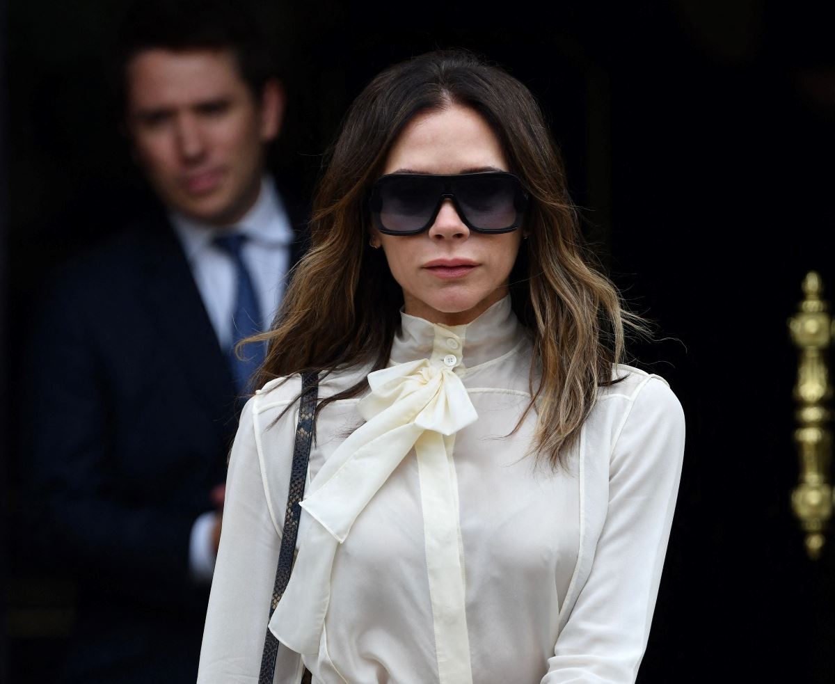 Η άσκηση που κάνει καθημερινά η Victoria Beckham για θεϊκούς γλουτούς