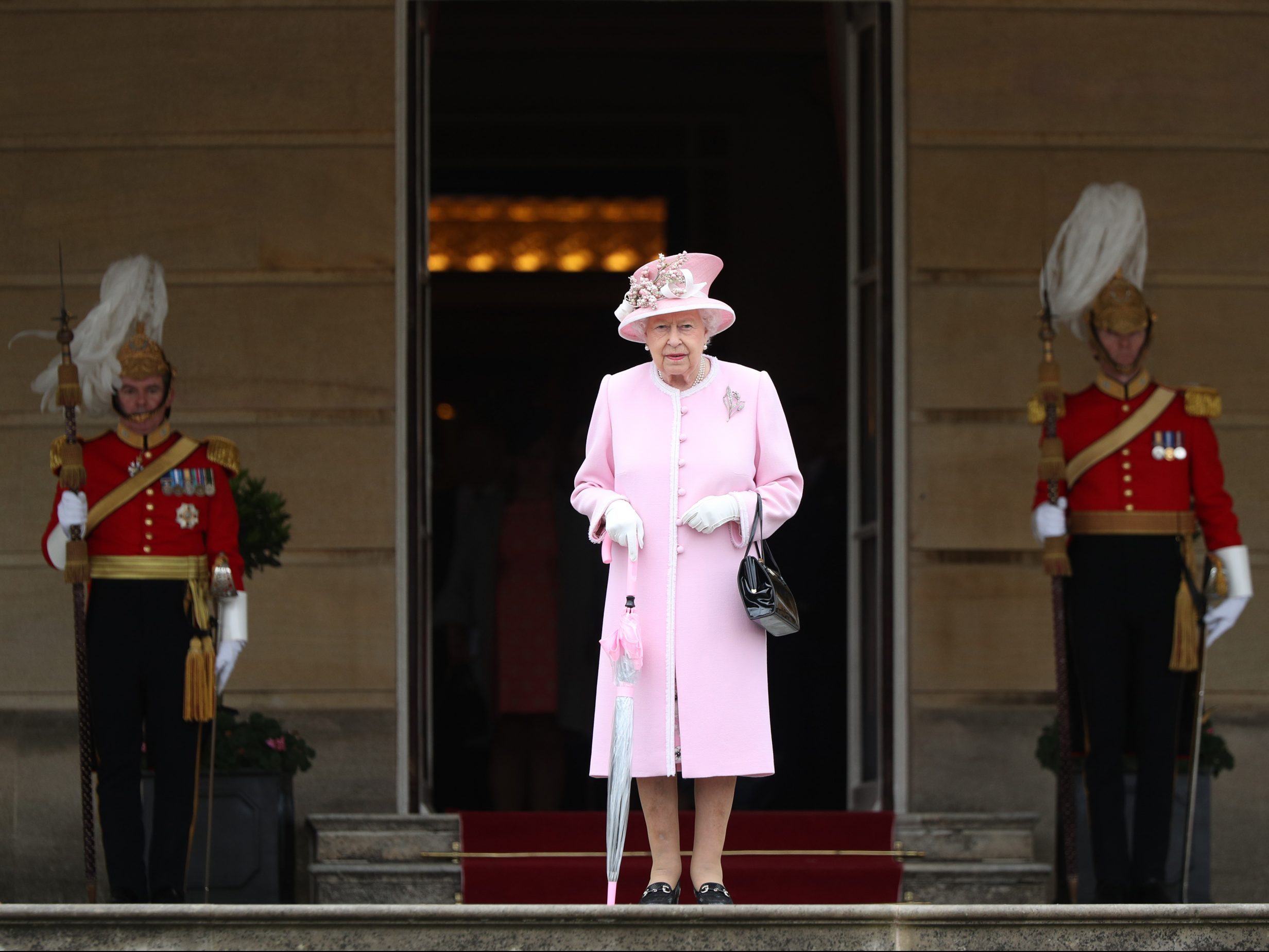 Βασίλισσα Ελισάβετ: Η στυλιστική κληρονομιά της μακροβιότερης μονάρχη στον κόσμο