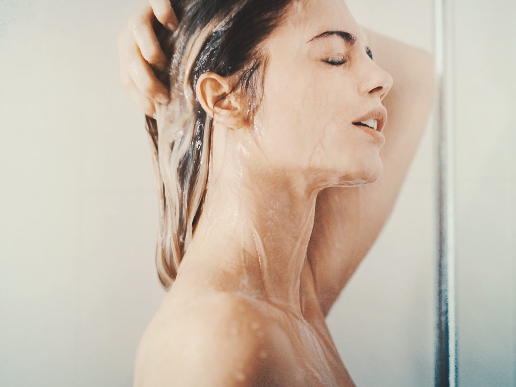 Αυτή είναι η καλύτερη ώρα για λούσιμο. Αν θέλεις πάντα άψογο hairlook...