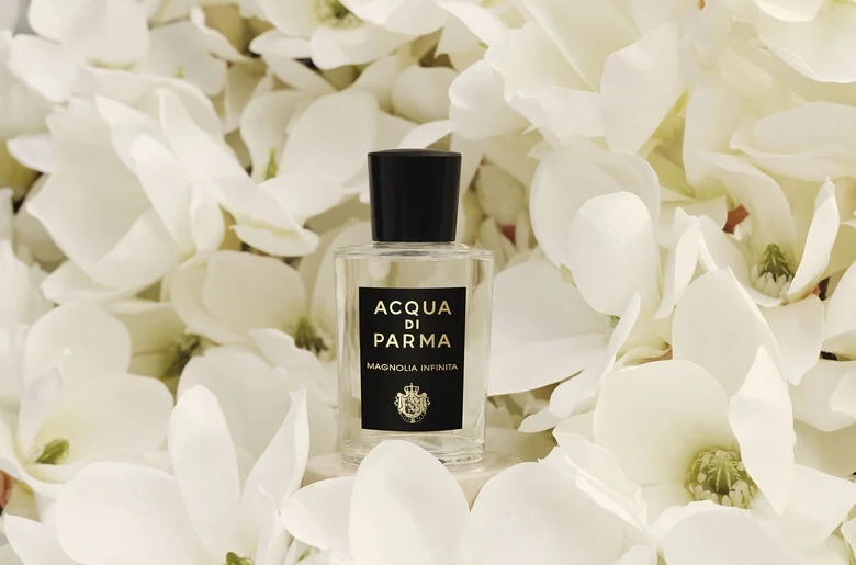 5 αρώματα για να μυρίζεις σαν να βγήκες μόλις από το ντους