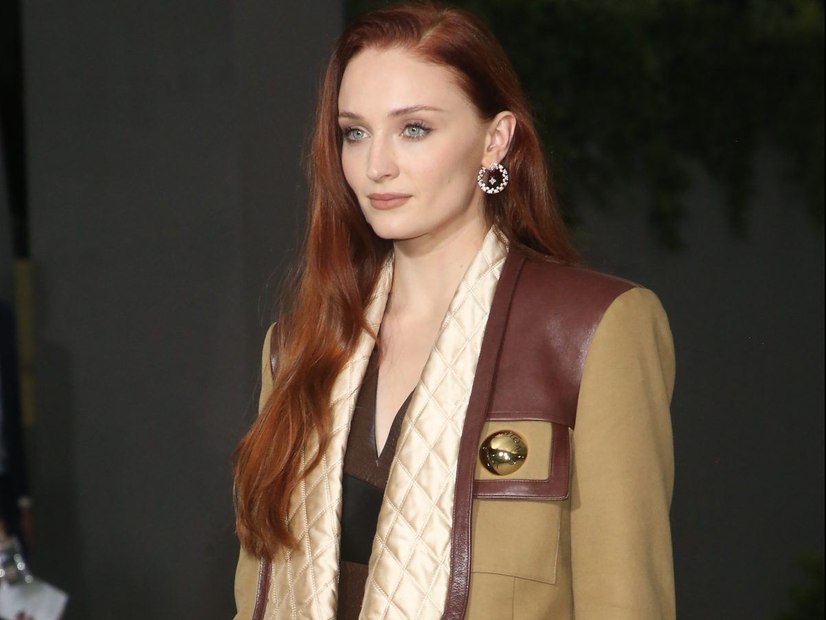 Sophie Turner: Η αλλαγή στα μαλλιά της είναι ό,τι πιο «φρέσκο» έχουμε δει ακόμα και χωρίς styling