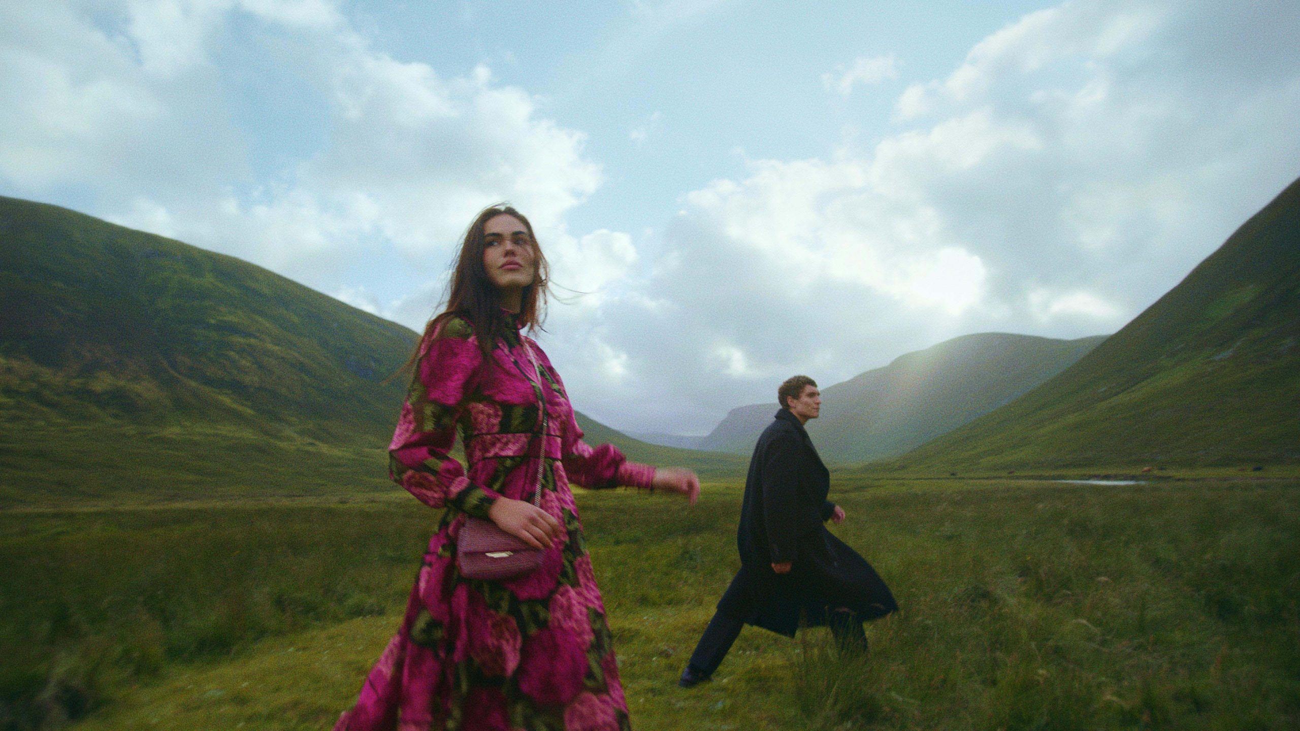 Holiday Spark: Η χειμερινή συλλογή Ted Baker που «παντρεύει» country αισθητική και αστική κομψότητα