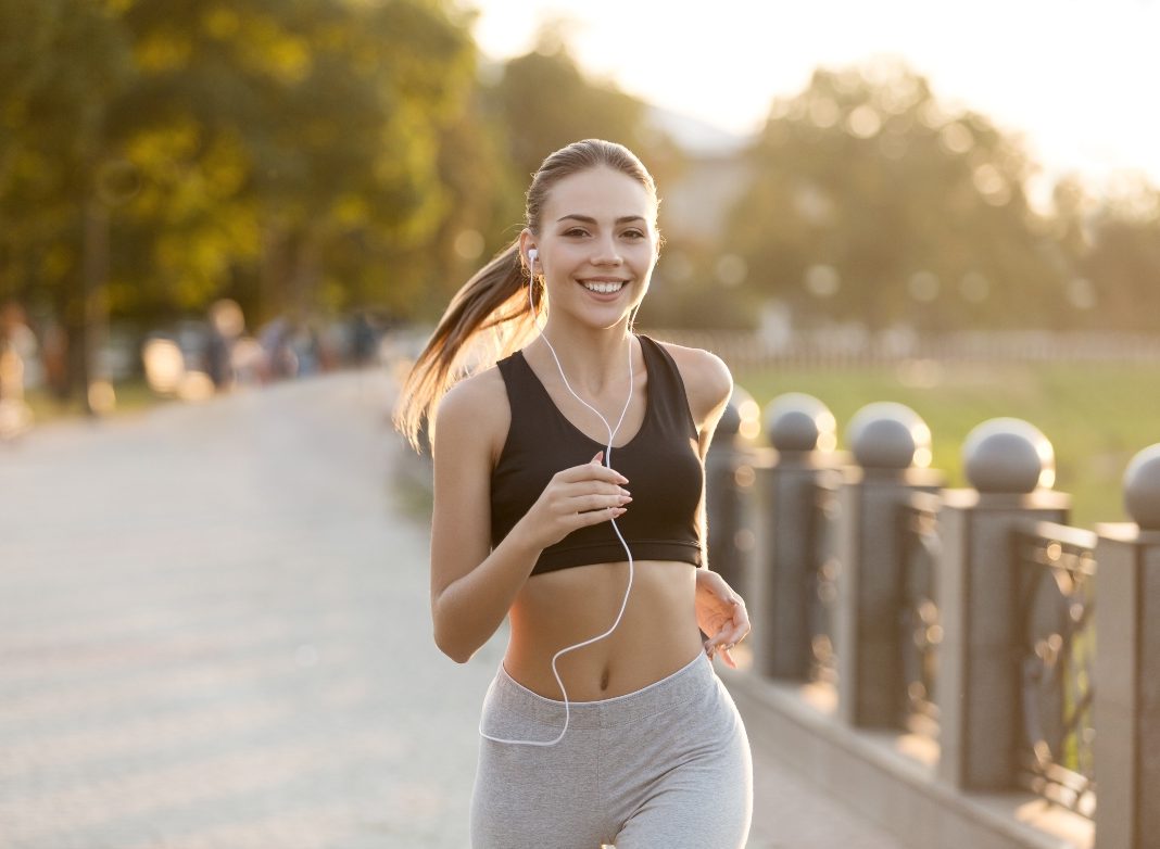 Περπάτημα ή τρέξιμο: Με ποιο από τα δυο θα καταφέρεις πιο γρήγορη απώλεια βάρους;