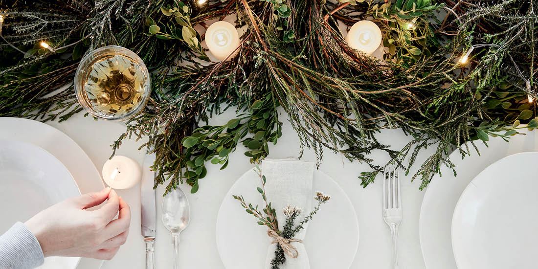 Green Spirit: Έξυπνες ιδέες για την πιο κομψή festive διακόσμηση ακόμα και τη τελευταία στιγμή