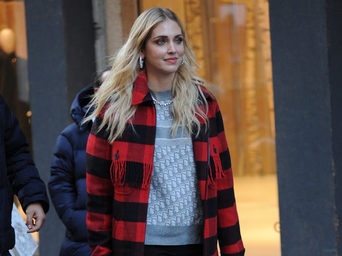 Chiara Ferragni & Hailey Bieber: Έκαναν τα πιο chic μανικιούρ για τα Χριστούγεννα