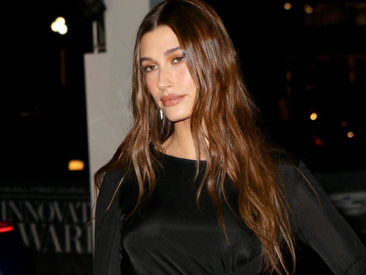 7 iconic beauty looks της Hailey Bieber που μας έμειναν αξέχαστα