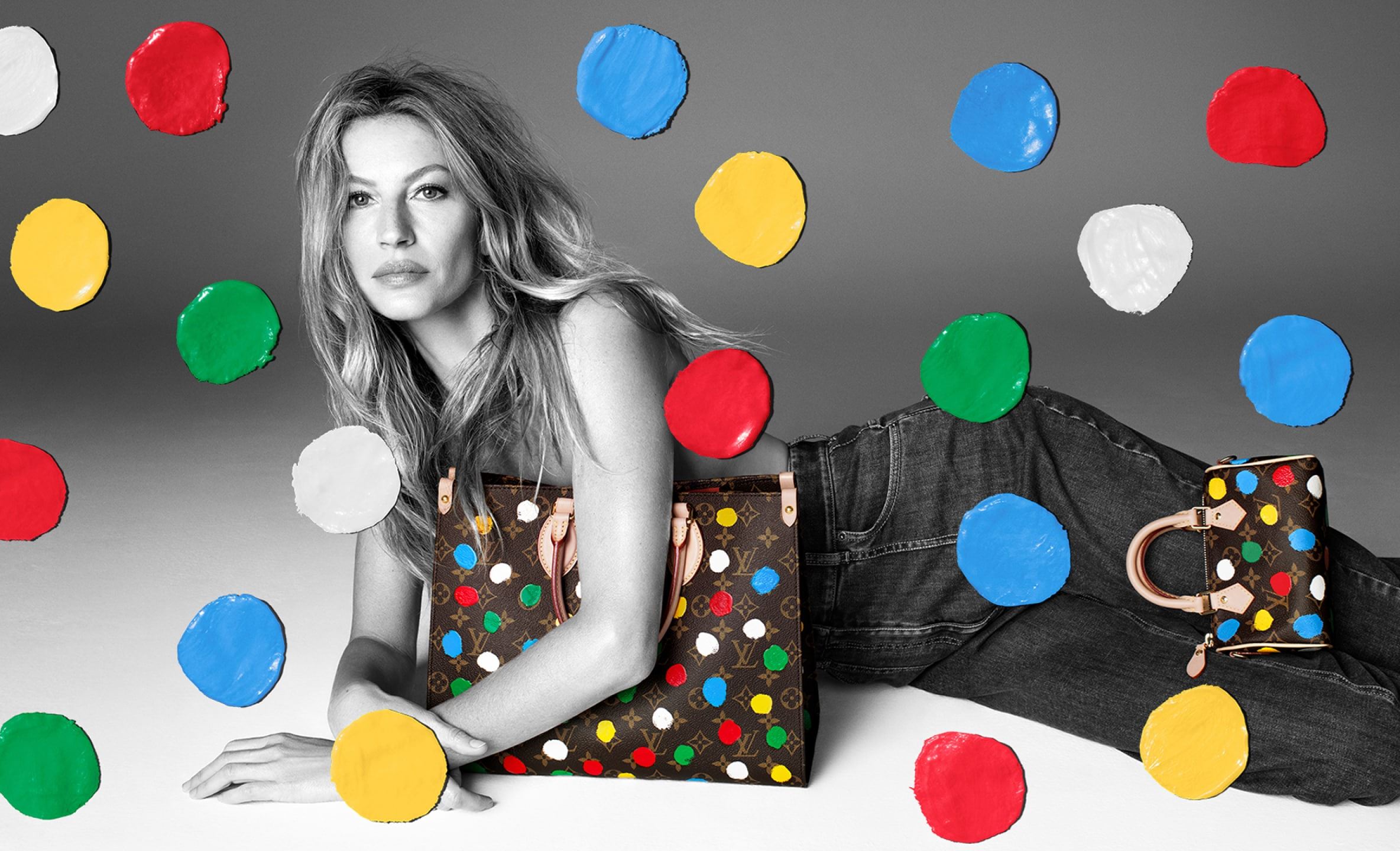 Louis Vuitton και Yayoi Kusama συνεργάζονται ξανά και γεμίζουν χρώμα τις εμβληματικές monogram τσάντες