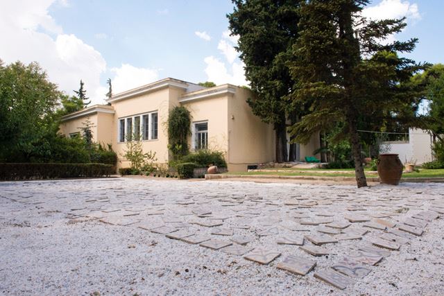 Ένα κτίριο του '30 σε σχέδια του Ερνέστου Τσίλερ μετατρέπεται σε ένα aesthete και eclectic events venue