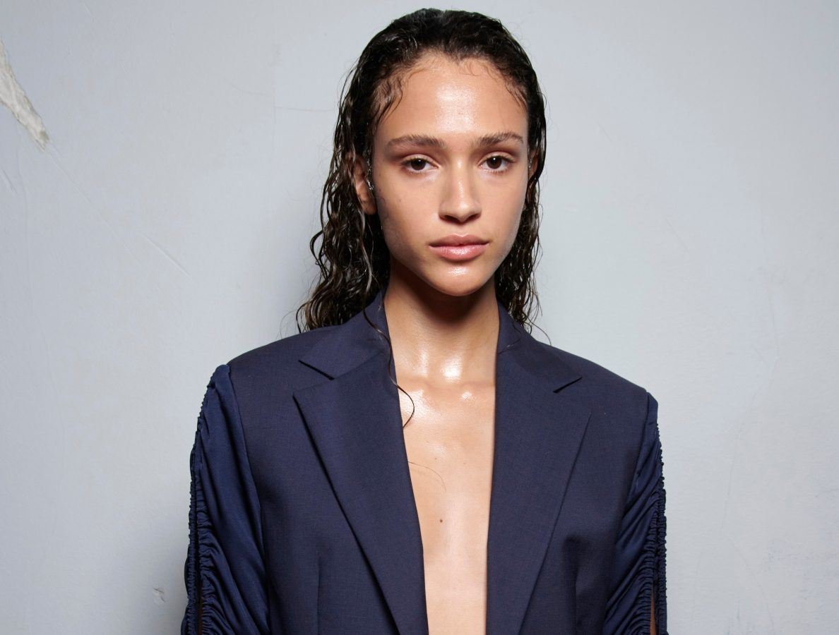 "Shower makeup": Αυτή θα είναι η νούμερο ένα τάση στο μακιγιάζ για το 2023