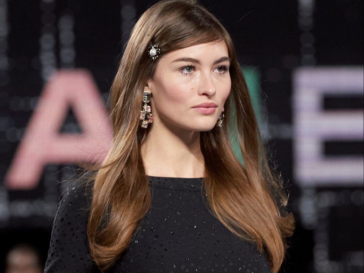 Σοκολάτα γάλακτος ή bitter; Όποια και αν είναι η αγαπημένη σου, οι καστανές αποχρώσεις μαλλιών είναι must