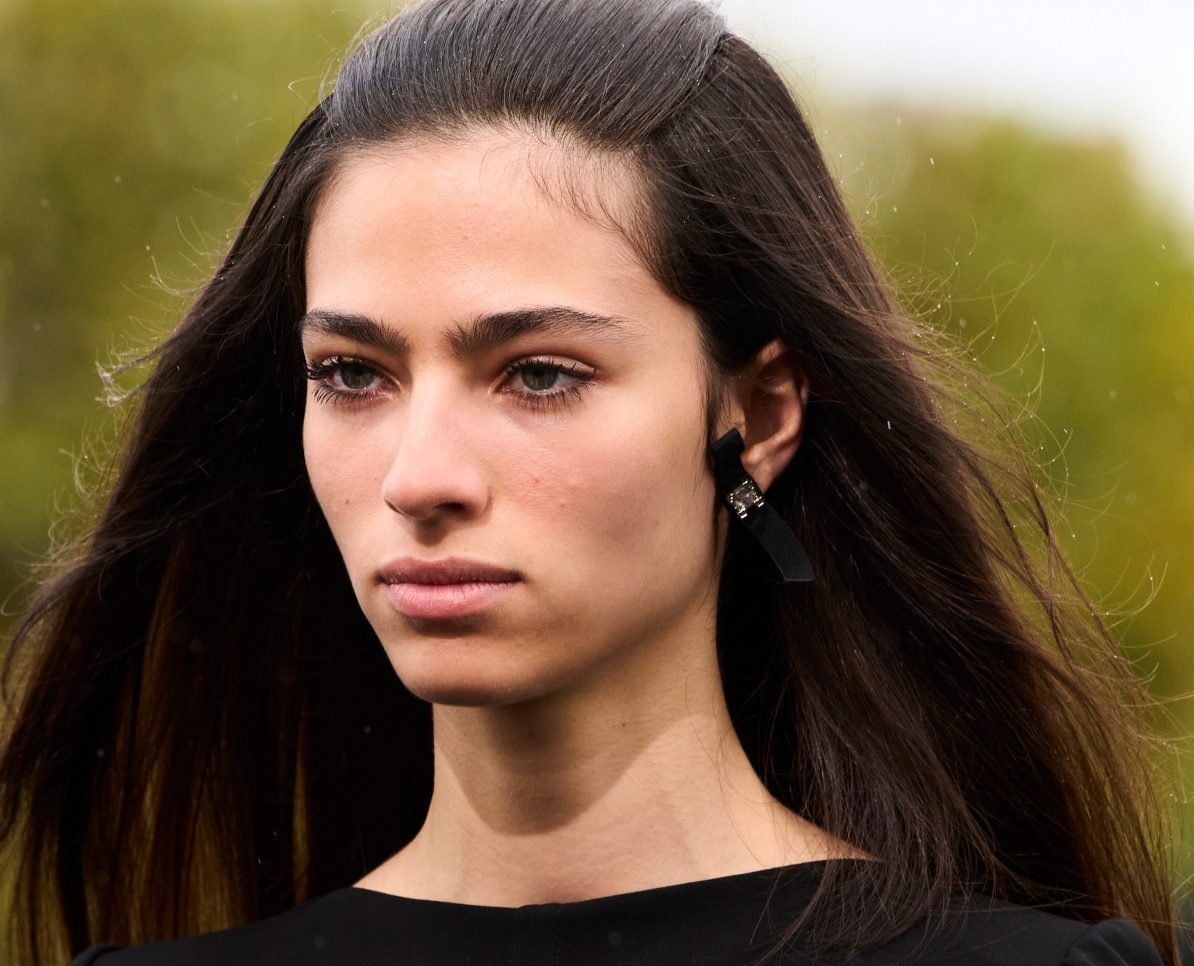 6 εύκολα χτενίσματα που θα σου εξασφαλίσουν τις πιο stylish εμφανίσεις με ελάχιστη προσπάθεια