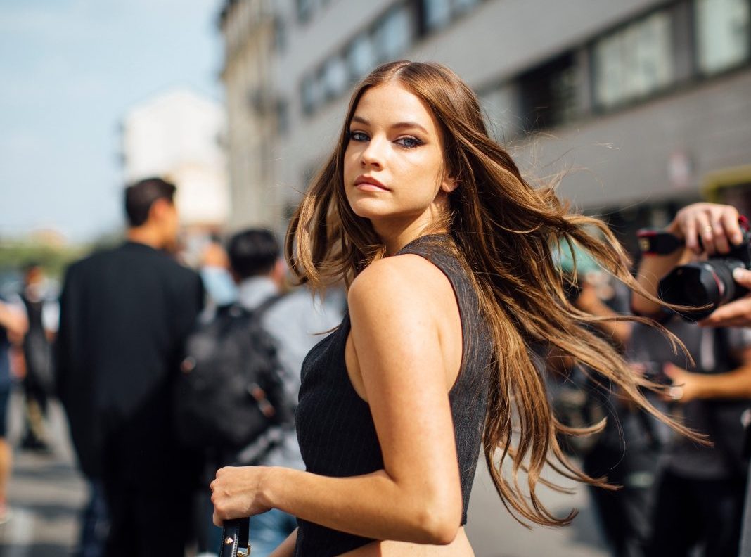 5 σαμπουάν κερατίνης για τα πιο λαμπερά και λεία μαλλιά που είχες ποτέ