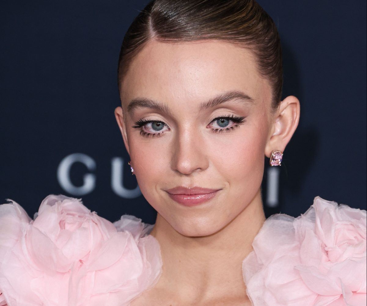 Sydney Sweeney: Το άρωμα που μας «ωθεί» να δοκιμάσουμε χωρίς δεύτερη σκέψη