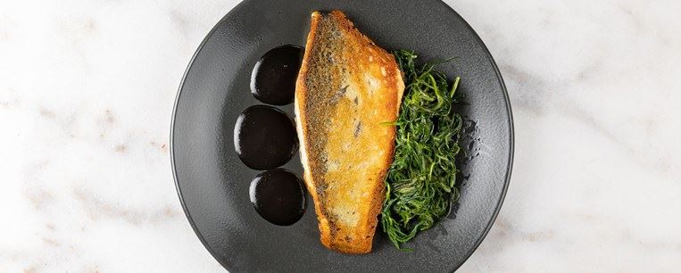 TASTY AWARDS 23: Ανάδειξε τώρα τα αγαπημένα ελληνικά εστιατόρια της πόλης