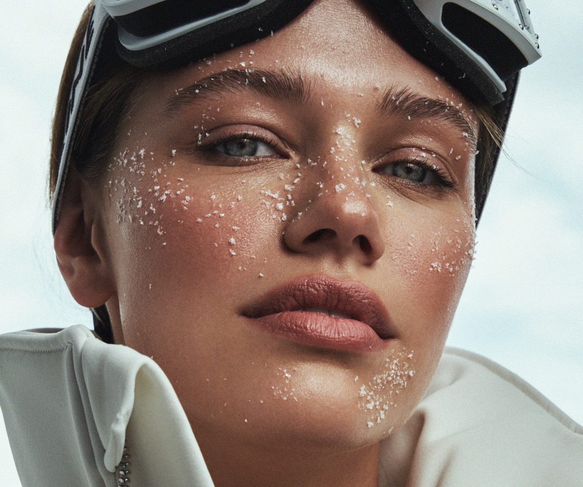 Όμορφες στο βουνό: Αυτά τα έξυπνα και πολυχρηστικά beauty items μας είναι απαραίτητα