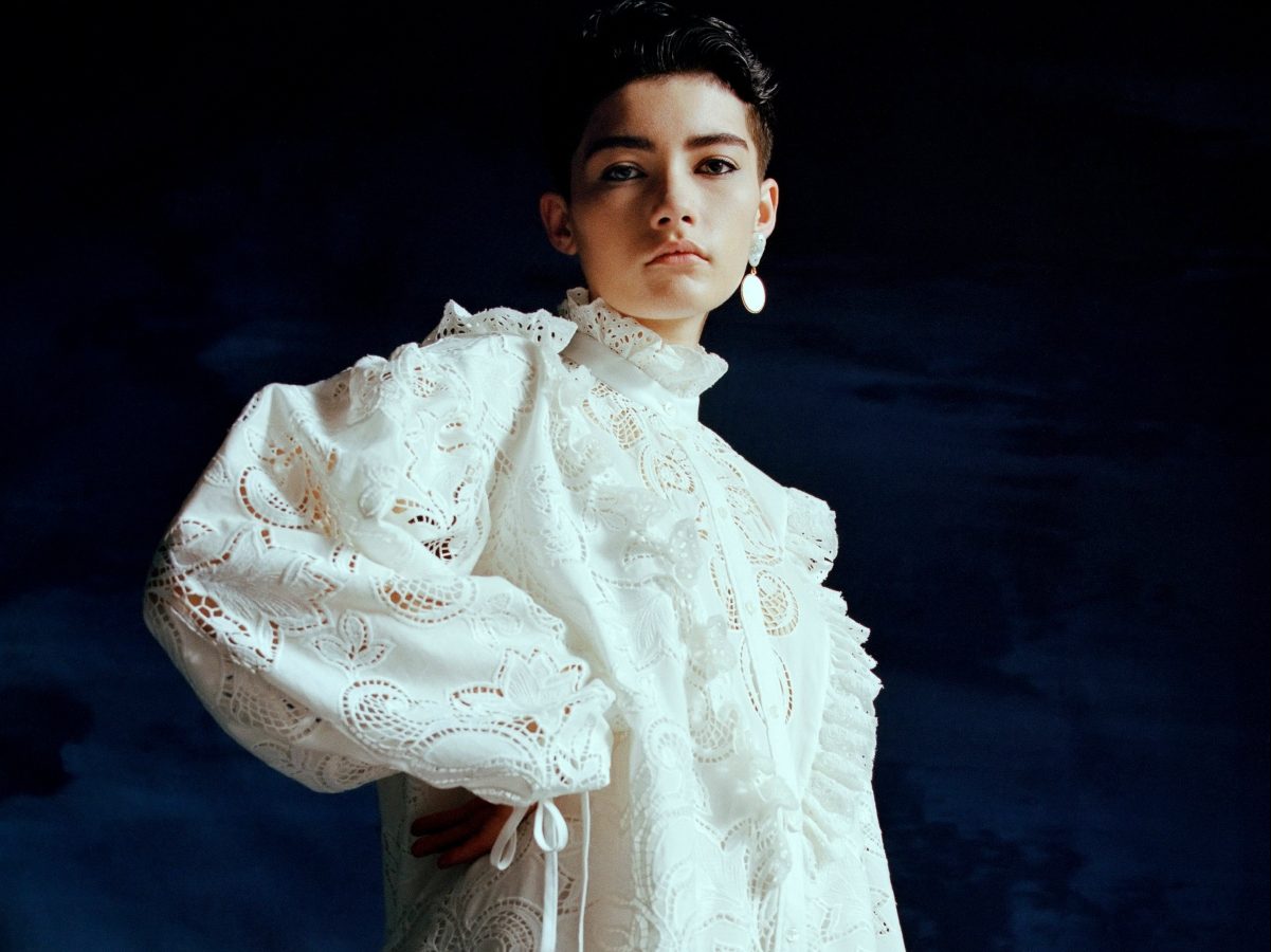 Model's secret: Το serum που χρησιμοποιήθηκε σε πολλά μοντέλα για πιο λεία επιδερμίδα στην Εβδομάδα Μόδας του Λονδίνου