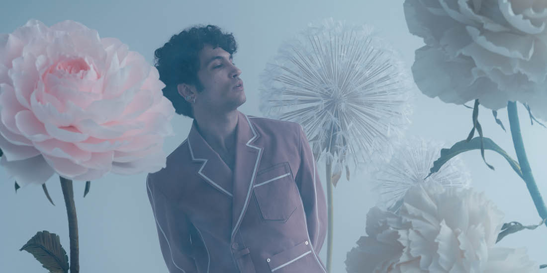 Ορέστης Χαλκιάς: Ο πρωταγωνιστής του Maestro μιλά στο ELLE για το ανήµπορο απέναντι στον έρωτα