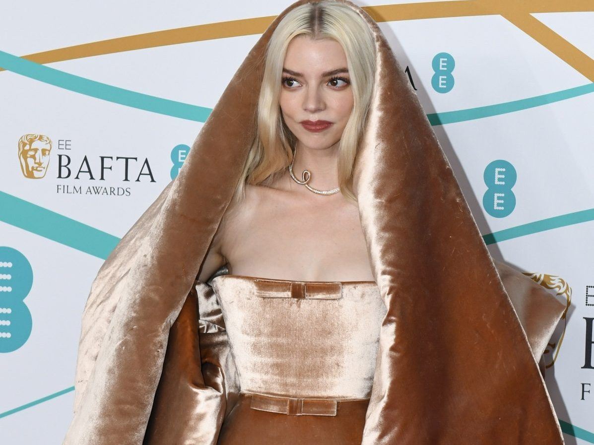 BAFTA 2023: Τα ωραιότερα hair & makeup looks των celebrities