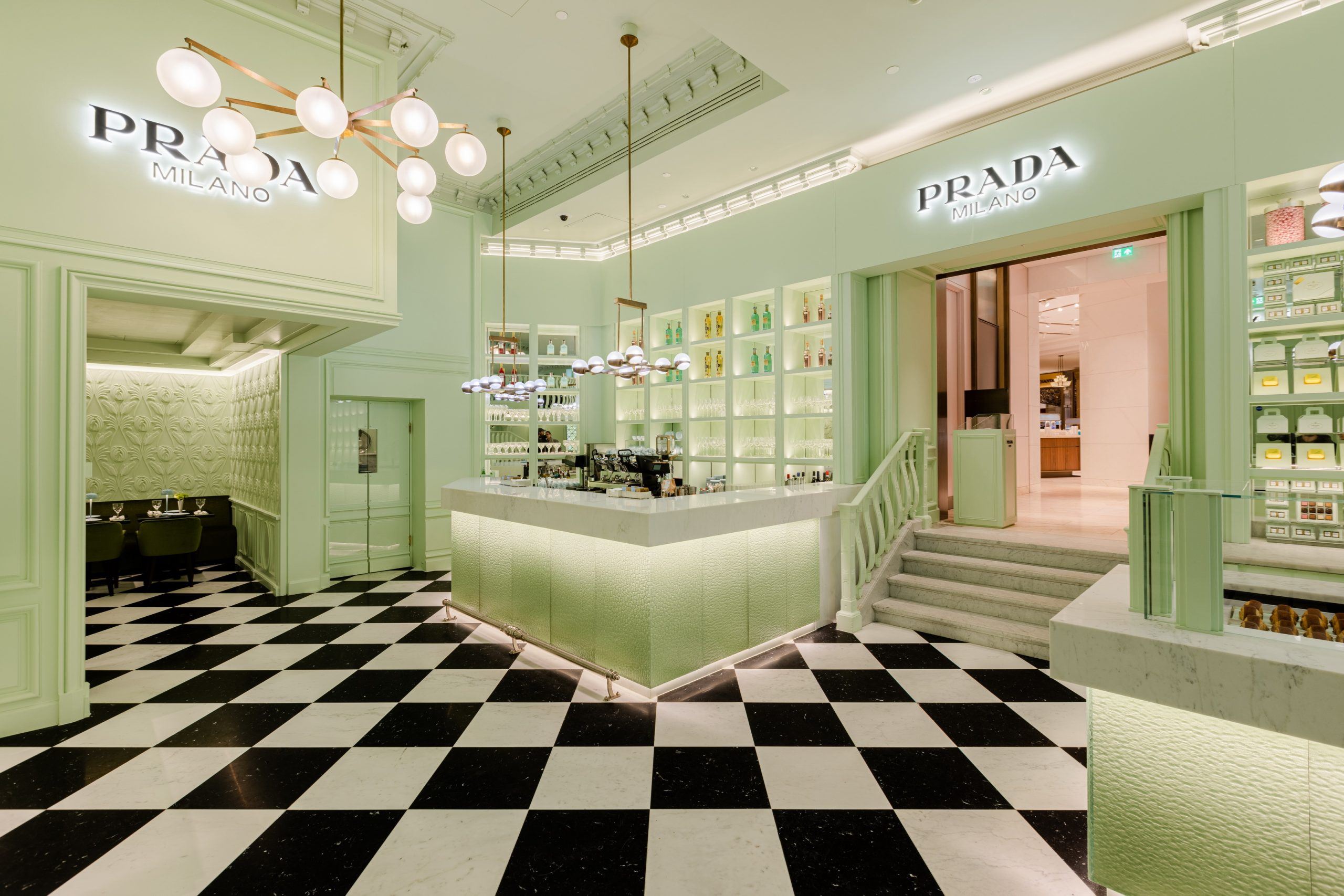 To Prada Caffe είναι «Accidentally Wes Anderson»