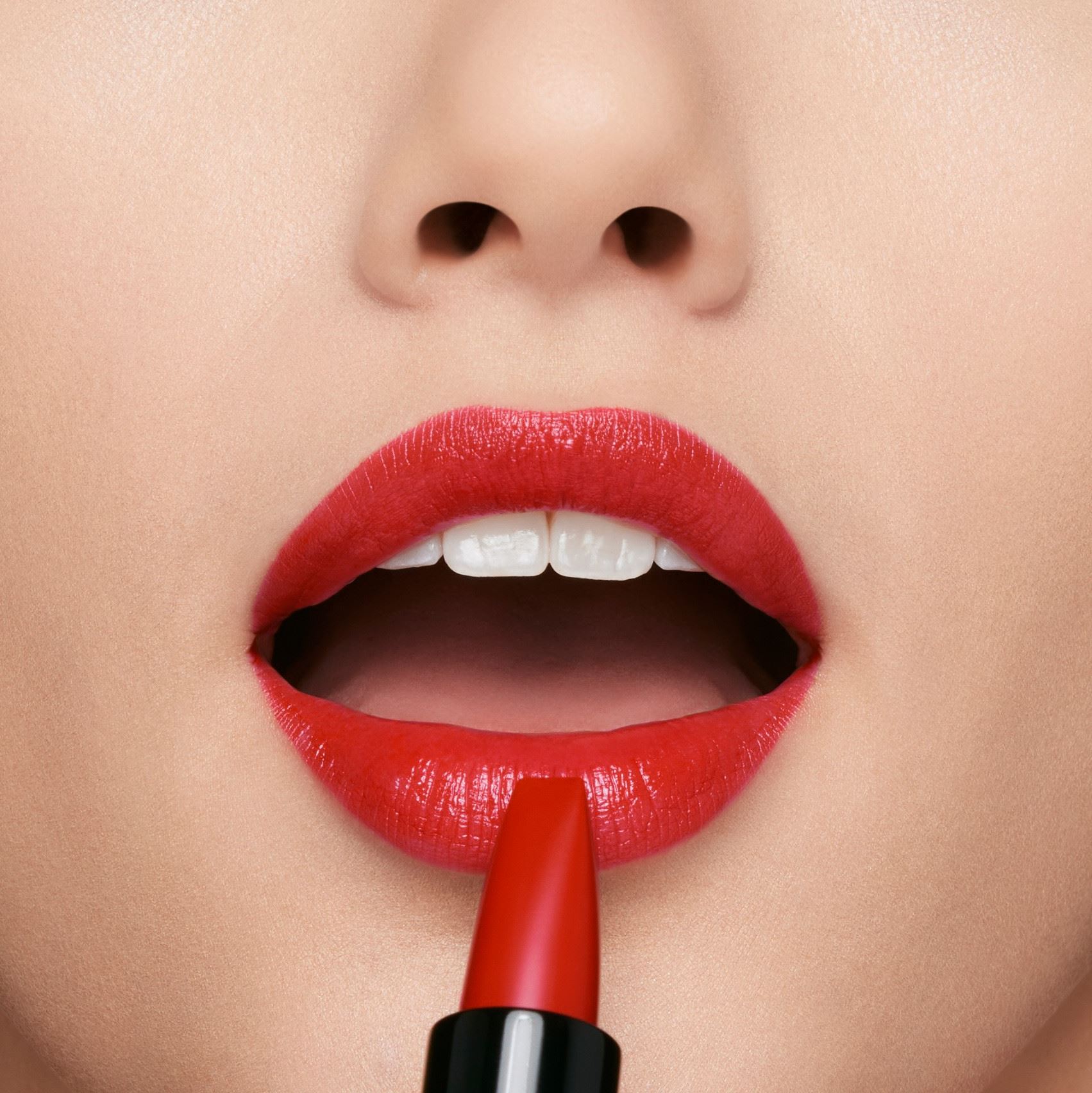 TechnoSatin Gel Lipstick της Shiseido: Ο τέλειος συνδυασμός τέχνης και επιστήμης