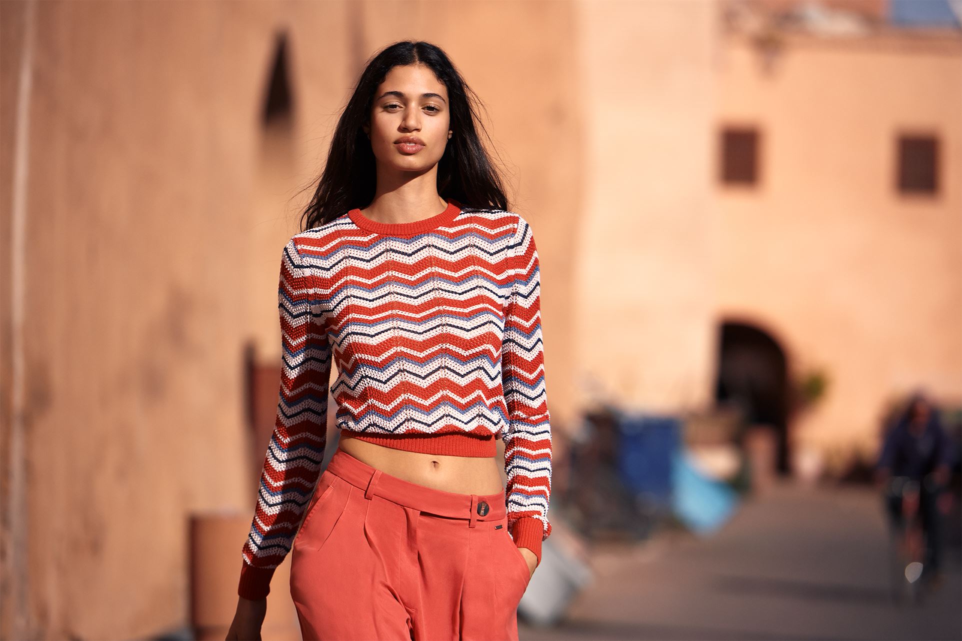 Pepe Jeans London SS23: Φλογερές αποχρώσεις κι επιστροφή στις ρίζες