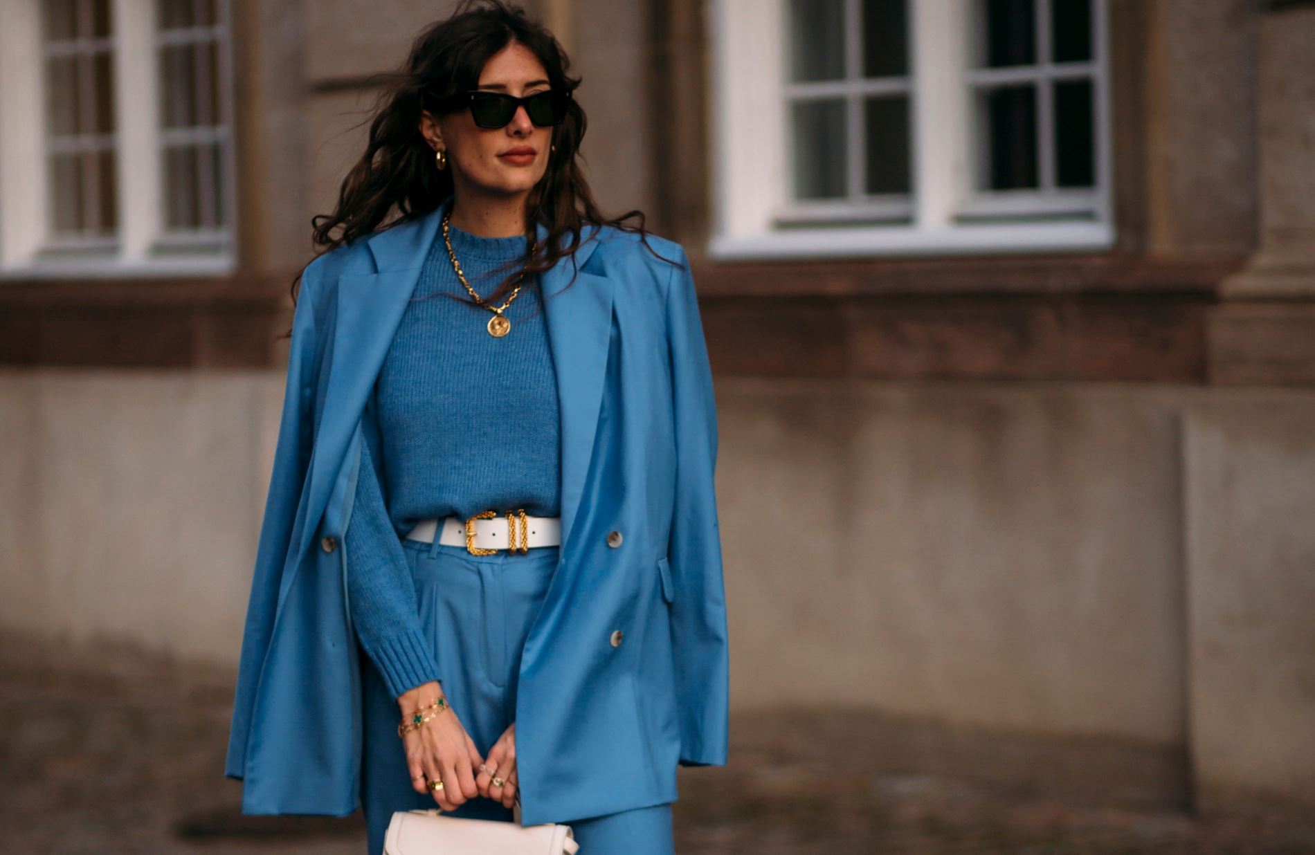 8 κρεμαστά Ελλήνων jewelry designers που θα χαρίσουν κομψότητα στις ανοιξιάτικες εμφανίσεις σου
