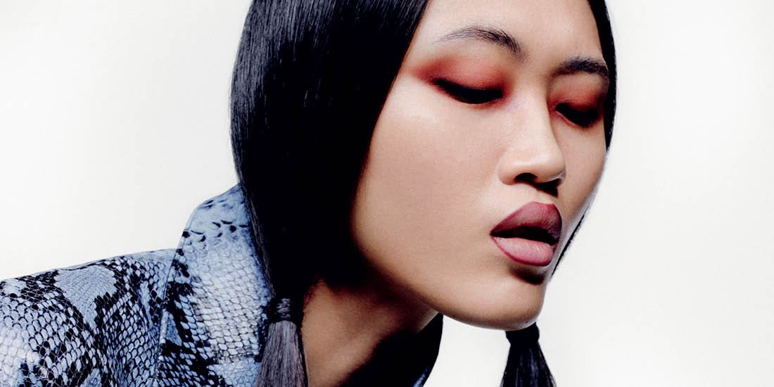Colorama: 4 beauty looks με τα πιο δυνατά χρώματα της μόδας