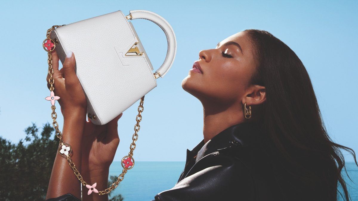Η Zendaya γίνεται η νέα μούσα για τις iconic τσάντες Capucines του οίκου Louis Vuitton