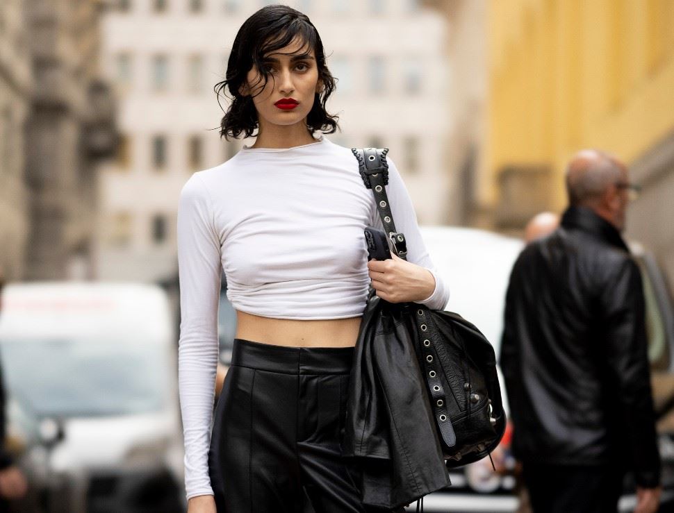 Πώς να κάνεις slay τα urban looks σου, αν μείνεις το Πάσχα στην πόλη