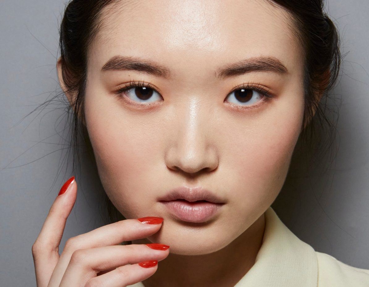 "Blush nails": Πώς θα υιοθετήσεις το πιο δημοφιλές κορεατικό trend στο μανικιούρ;